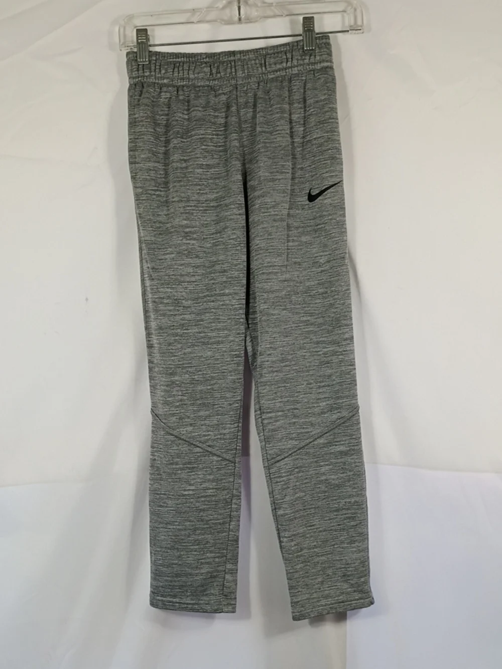 EUC Nike Boys Gray Performance Joggers Size Large Active Winter Athleisure